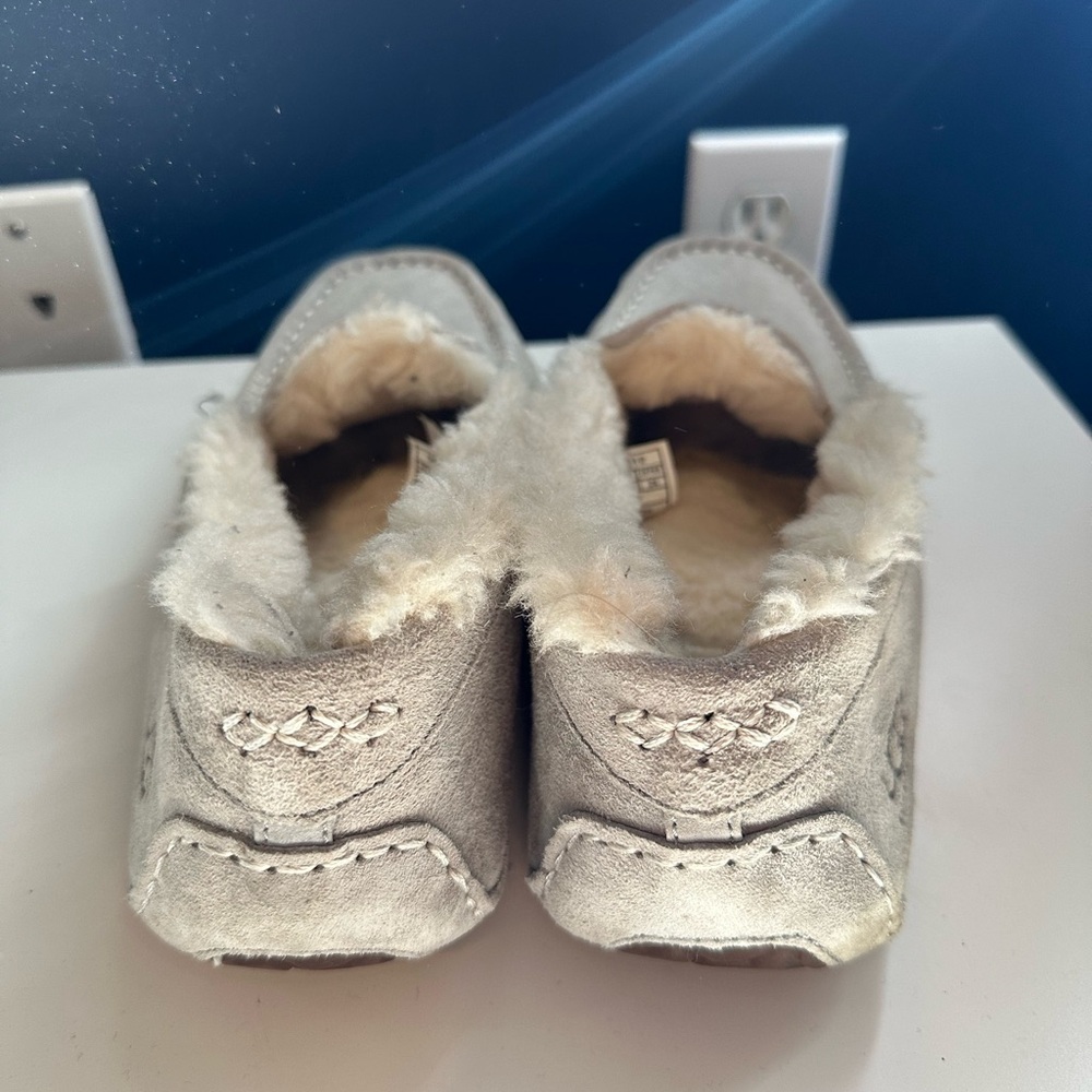 Ugg Shearling Lined Ansley Slippers - image 4